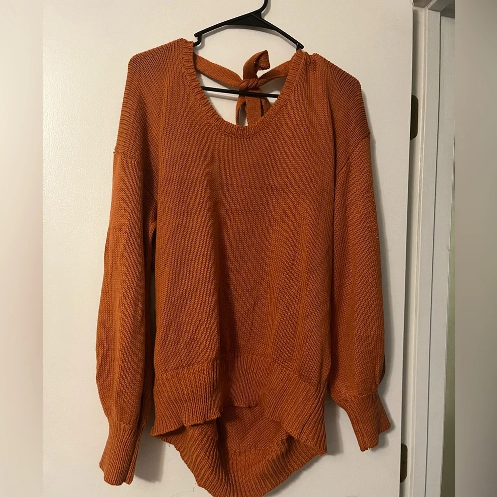 Tie back sweater - Picture 2 of 3